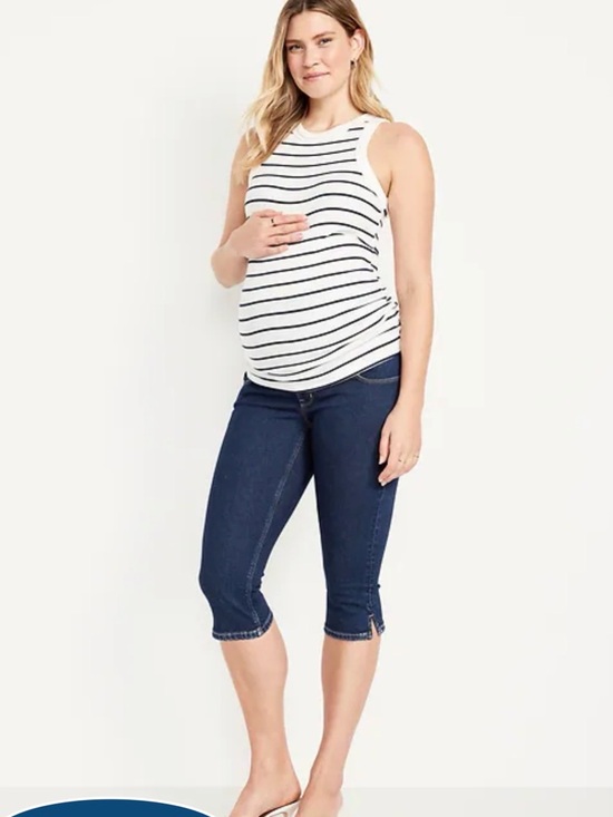 Old Navy Denim - NWT Old Navy Women's Dark Blue capri Jeans maternity